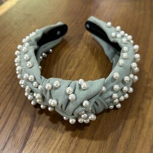 Lele Sadoughi Gray Pearl Headband